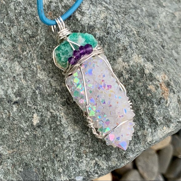 Raw Emerald, Angel Aura, Amethyst Bead Necklace - Picture 15 of 16